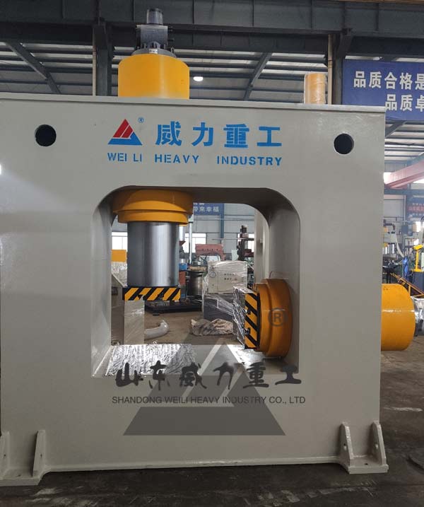 400吨框架式热锻机